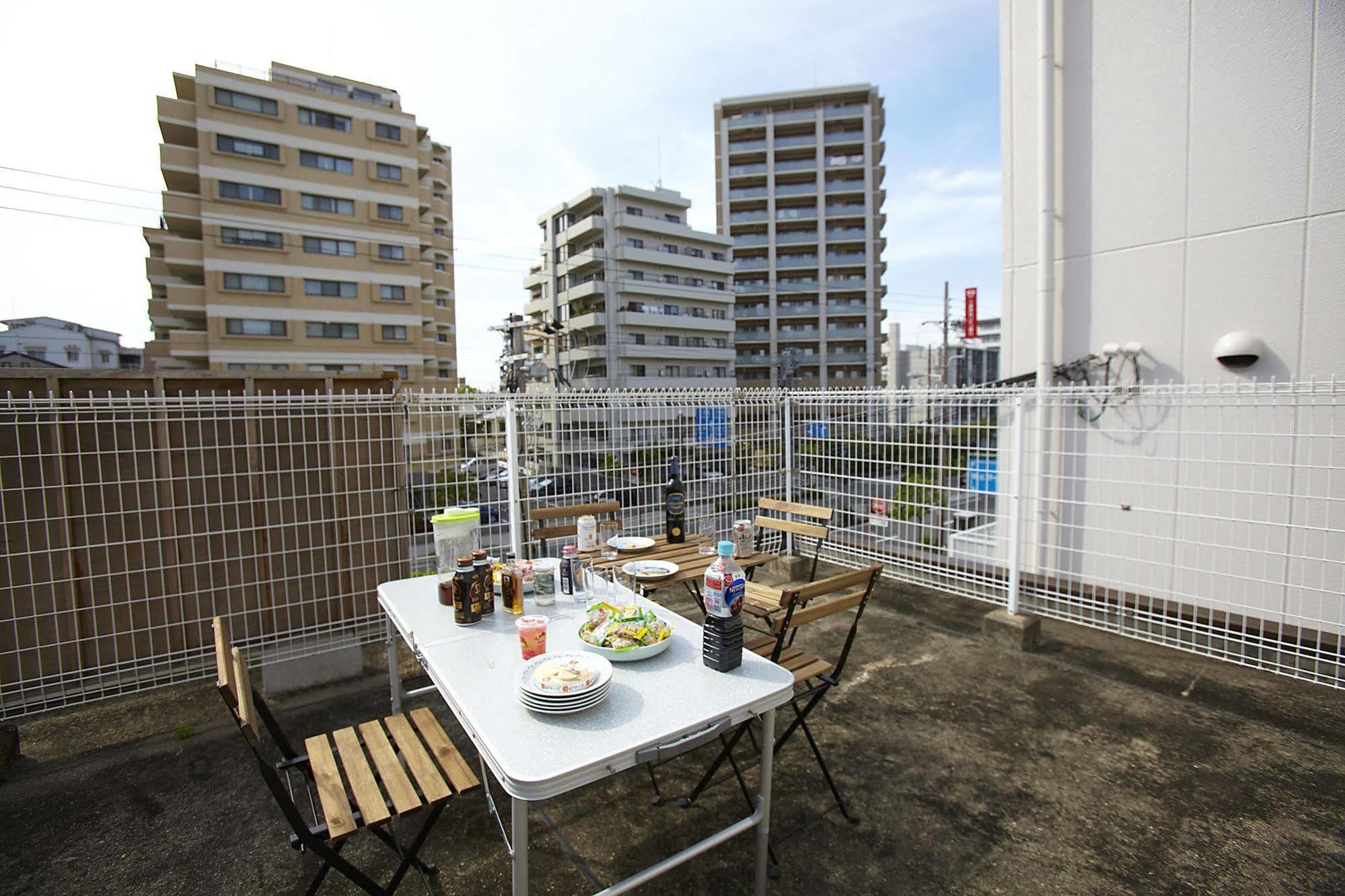 Bonfire Hostel Osaka Esterno foto