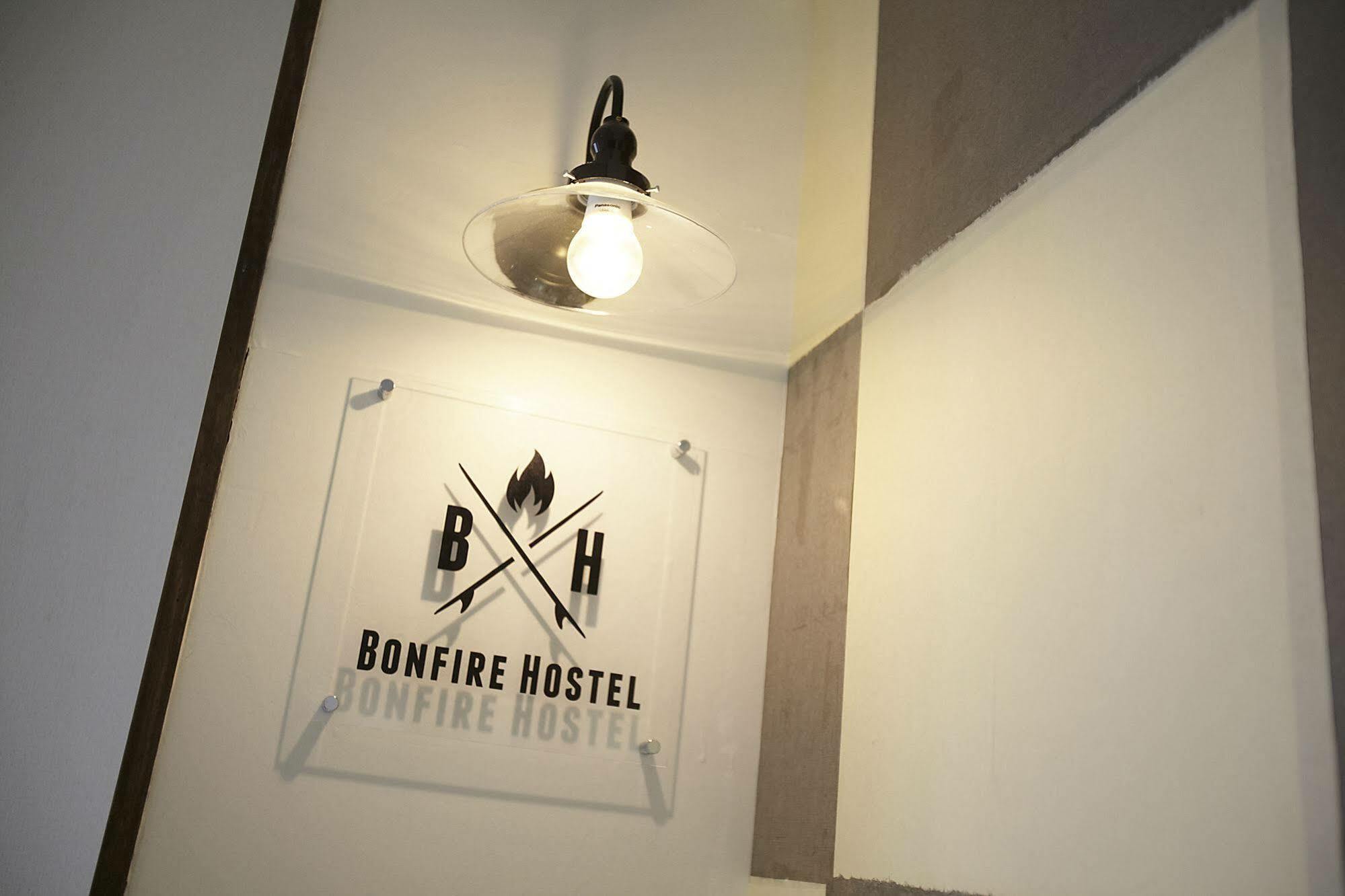 Bonfire Hostel Osaka Esterno foto